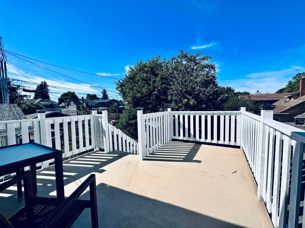 Tacoma 2 Bedrooms 1 Baths Sleep 5 With Compact Kitchen Buitenkant foto